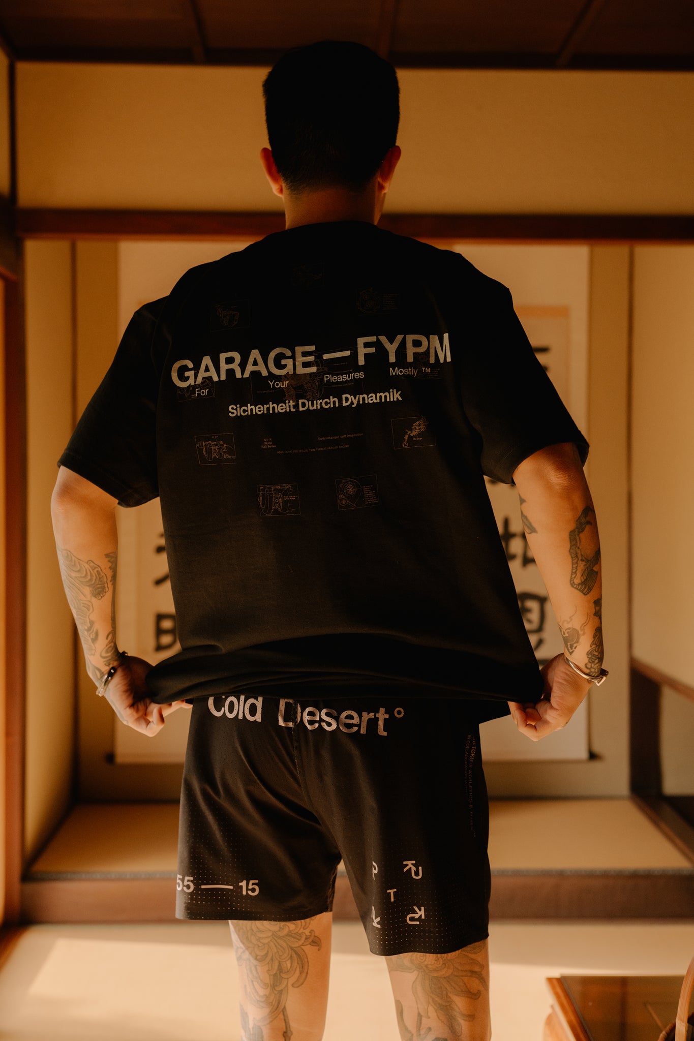 FYPM - Garage R32 Tee Black